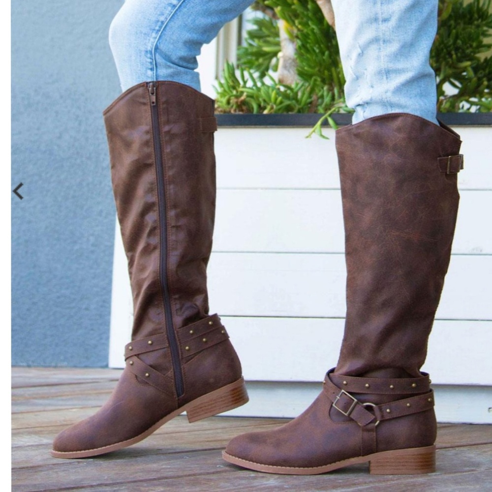 6, Brown Western Buckle Boot